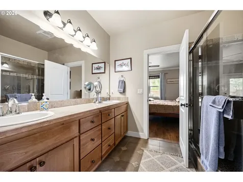 203 Copper Way Creswell OR 97426