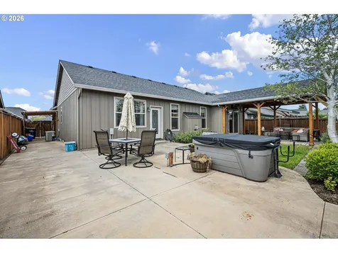203 Copper Way Creswell OR 97426