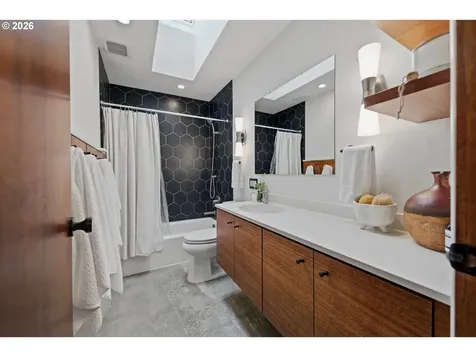 4212 Q Circle Washougal WA 98671