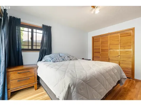 1315 SE 114th Avenue Portland OR 97216