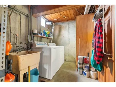 1315 SE 114th Avenue Portland OR 97216