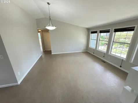 3880 SW 194th Place Beaverton OR 97078