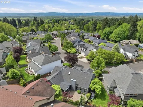 909 N 9th Way Ridgefield WA 98642