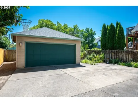3942 SE Harrison Street Portland OR 97214