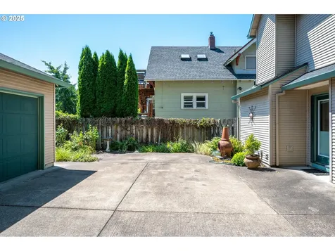 3942 SE Harrison Street Portland OR 97214