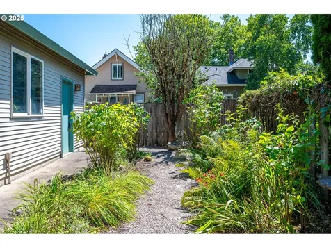 3942 SE Harrison Street Portland OR 97214