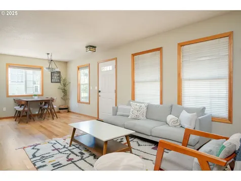 3942 SE Harrison Street Portland OR 97214