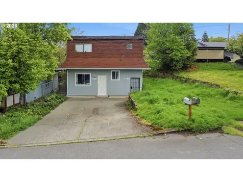 4716 4722 NE 108th Avenue Portland OR 97220