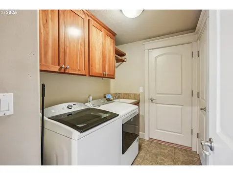 8112 SW 61st Avenue Portland OR 97219