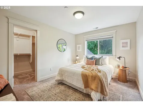 8112 SW 61st Avenue Portland OR 97219