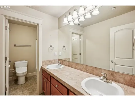 8112 SW 61st Avenue Portland OR 97219
