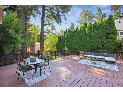 8112 SW 61st Avenue Portland OR 97219