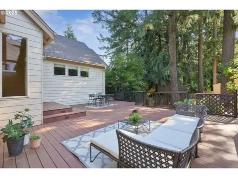 8112 SW 61st Avenue Portland OR 97219