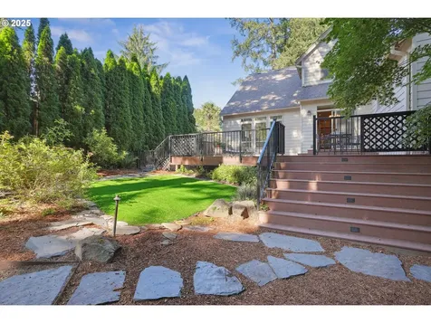 8112 SW 61st Avenue Portland OR 97219