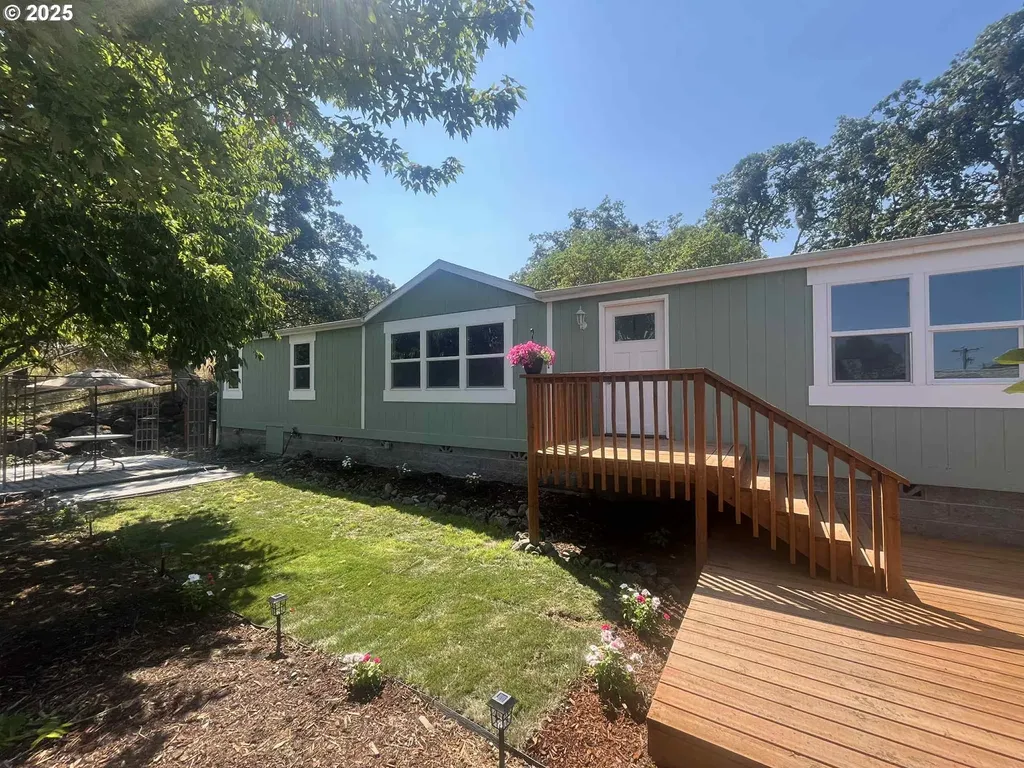 101 Isabell Avenue Roseburg OR 97470