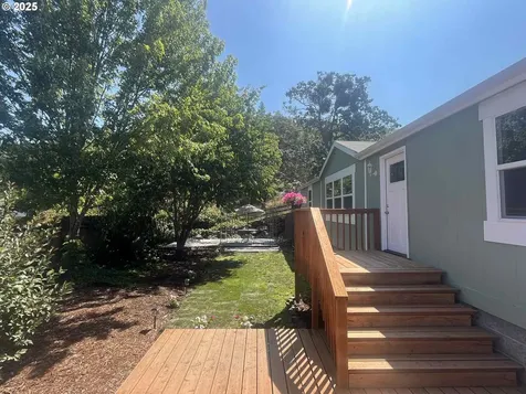 101 Isabell Avenue Roseburg OR 97470