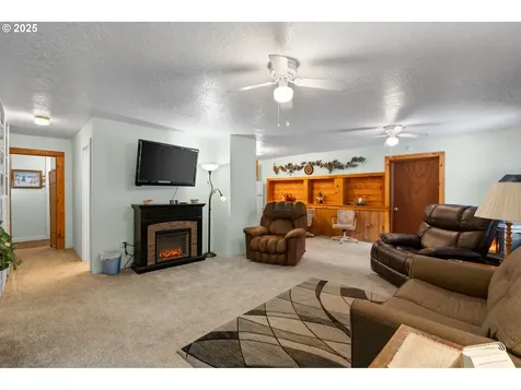 58783 Highway 204 Weston OR 97886