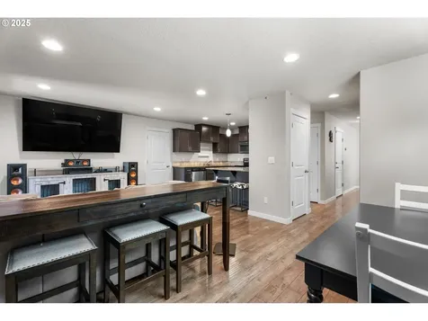 1233 SE Windsong Drive Cascade Locks OR 97014