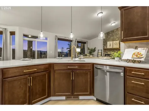 20307 SW Neugebauer Road Hillsboro OR 97123