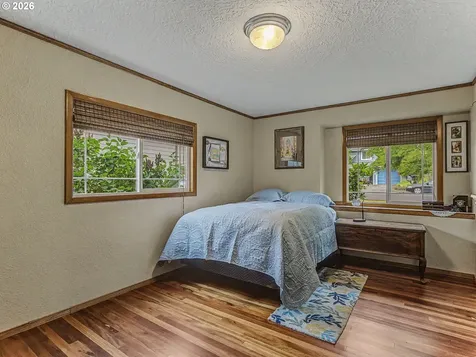 1618 SW 3rd Drive Gresham OR 97080