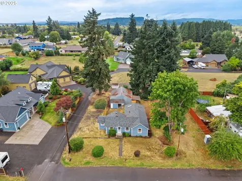 27403 6th Street Junction City OR 97448