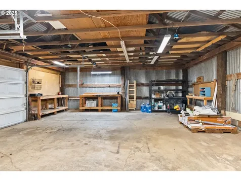 27403 6th Street Junction City OR 97448