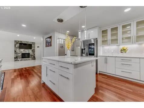 9818 SE Clatsop Street Portland OR 97266
