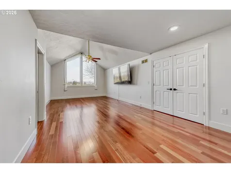9818 SE Clatsop Street Portland OR 97266