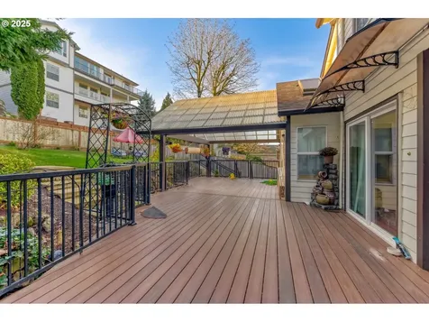 9818 SE Clatsop Street Portland OR 97266