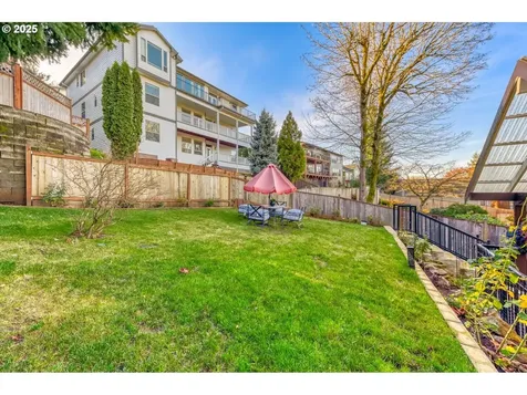 9818 SE Clatsop Street Portland OR 97266