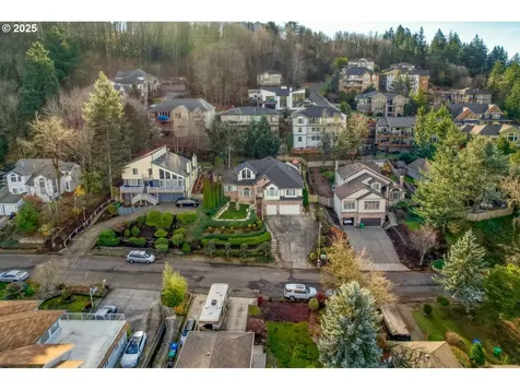 9818 SE Clatsop Street Portland OR 97266