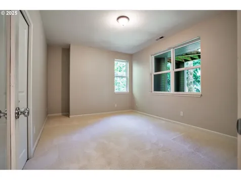 9614 NW Durrett Street Portland OR 97229