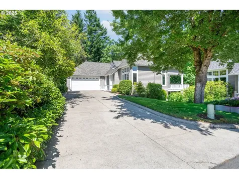 9614 NW Durrett Street Portland OR 97229