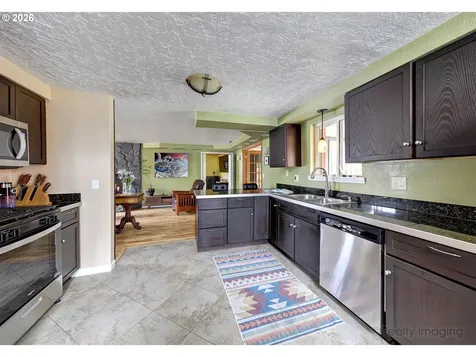 8106 SE 67th Avenue Portland OR 97206