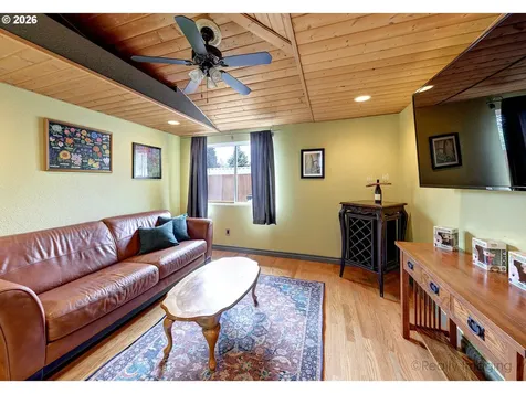8106 SE 67th Avenue Portland OR 97206