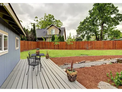 8106 SE 67th Avenue Portland OR 97206