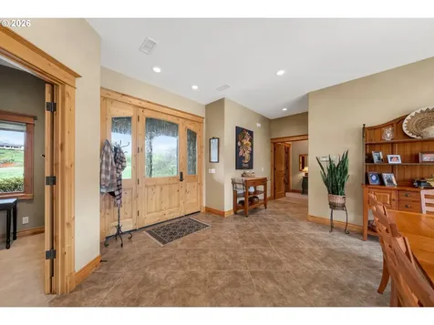 130 Stengar Lane Roseburg OR 97471
