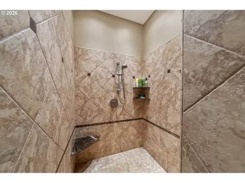 130 Stengar Lane Roseburg OR 97471