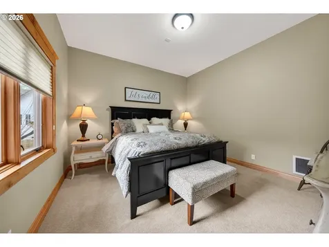130 Stengar Lane Roseburg OR 97471