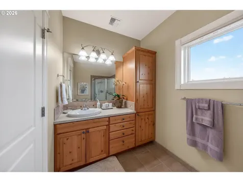130 Stengar Lane Roseburg OR 97471