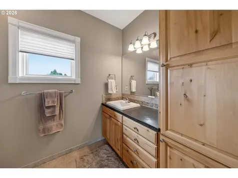 130 Stengar Lane Roseburg OR 97471