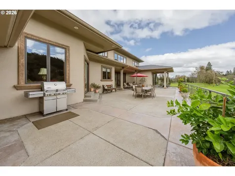 130 Stengar Lane Roseburg OR 97471