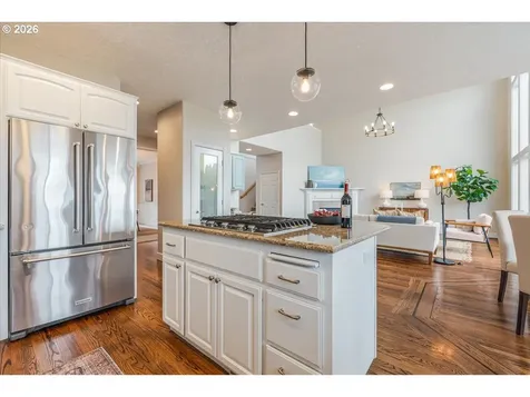 21157 NE Shore Drive Fairview OR 97024