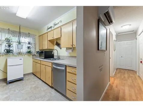 11341 SW Springwood Drive Portland OR 97223