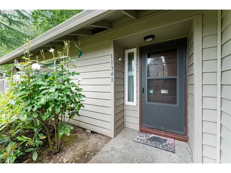 11341 SW Springwood Drive Portland OR 97223