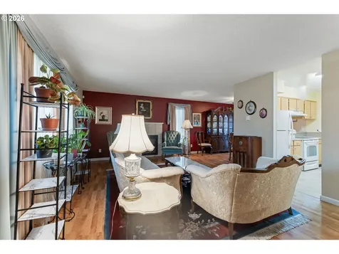 11341 SW Springwood Drive Portland OR 97223