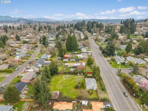 3315 W 18th Avenue Eugene OR 97402
