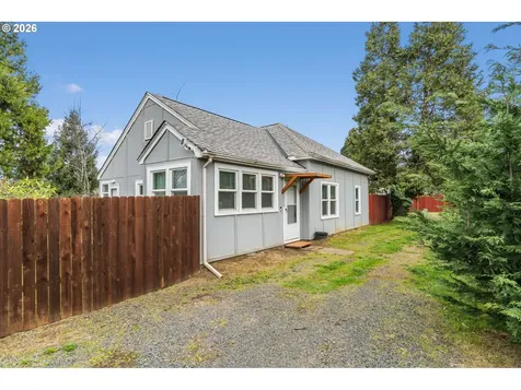 3315 W 18th Avenue Eugene OR 97402