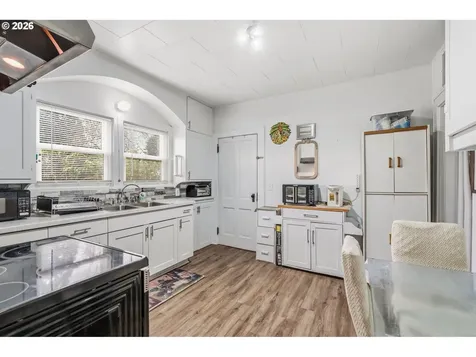 3315 W 18th Avenue Eugene OR 97402
