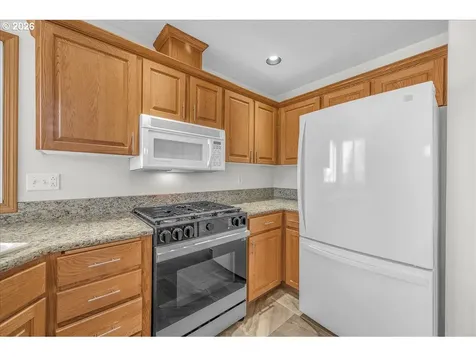 2350 7th Street Columbia City OR 97018
